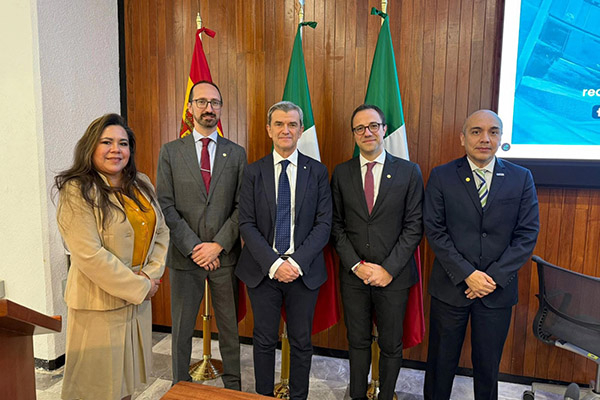 Conferencia Magistral